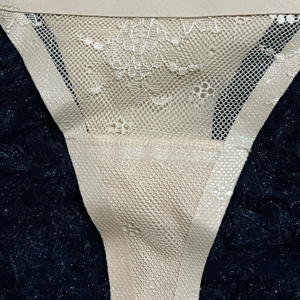 NWT Spanx Thong -XS - Picture 6 of 6